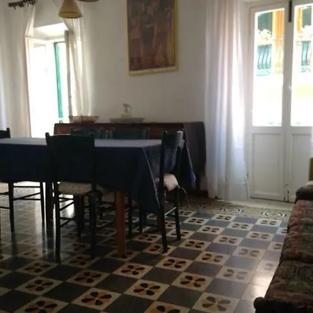 Via Scappini Apartman